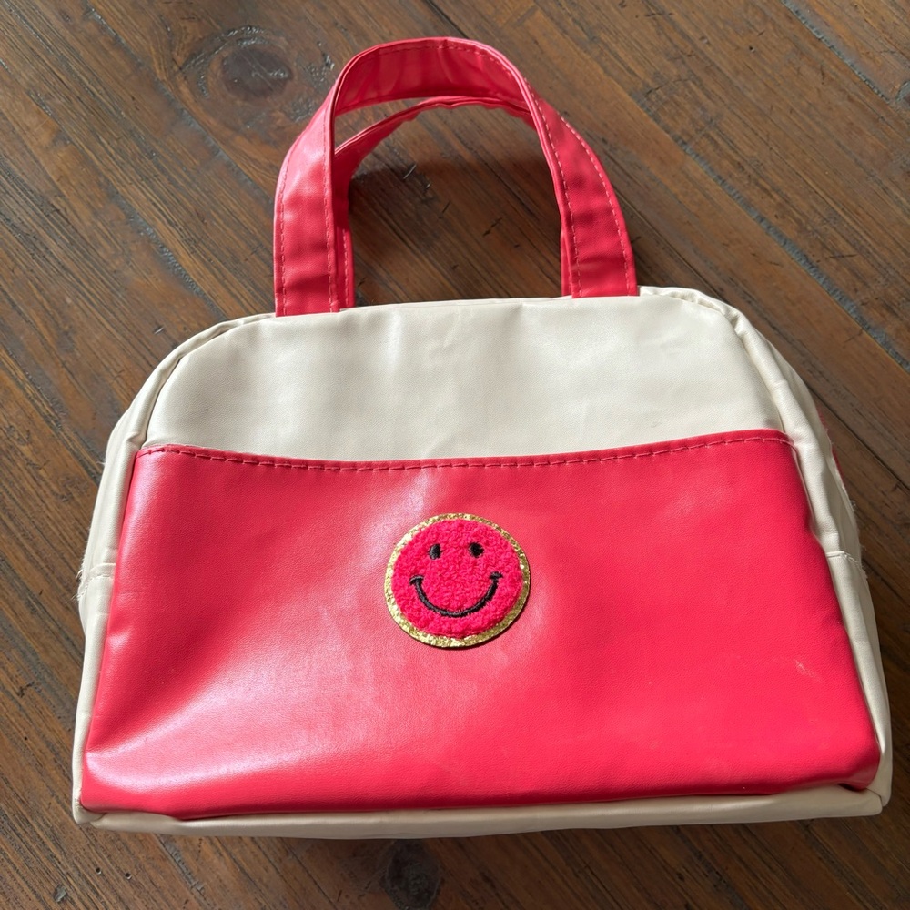 Hot pink & cream insulated lunch tote with preppy smile face patch